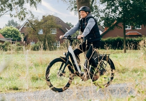 Icon Fahrräder und E-Bikes Herren